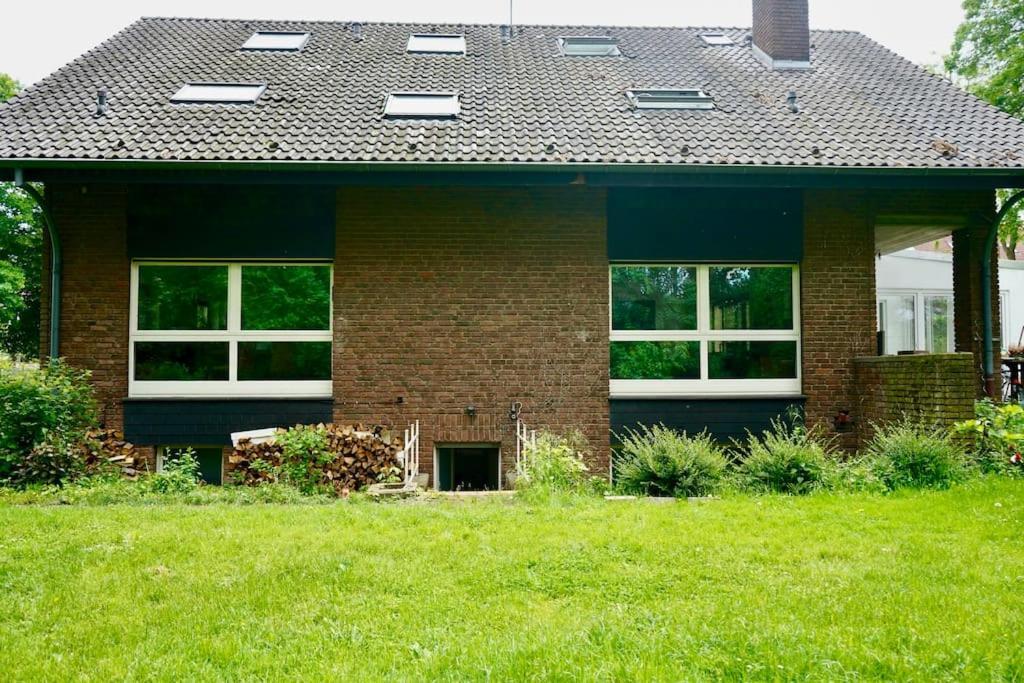 Helle Kellerwohnung Im Gruenen Mit Sauna ケルン エクステリア 写真
