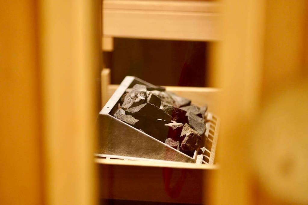 Helle Kellerwohnung Im Gruenen Mit Sauna ケルン エクステリア 写真