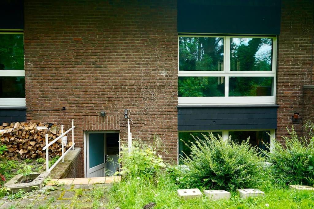 Helle Kellerwohnung Im Gruenen Mit Sauna ケルン エクステリア 写真
