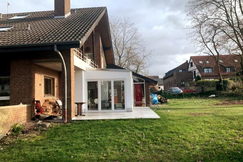 Helle Kellerwohnung Im Gruenen Mit Sauna ケルン エクステリア 写真